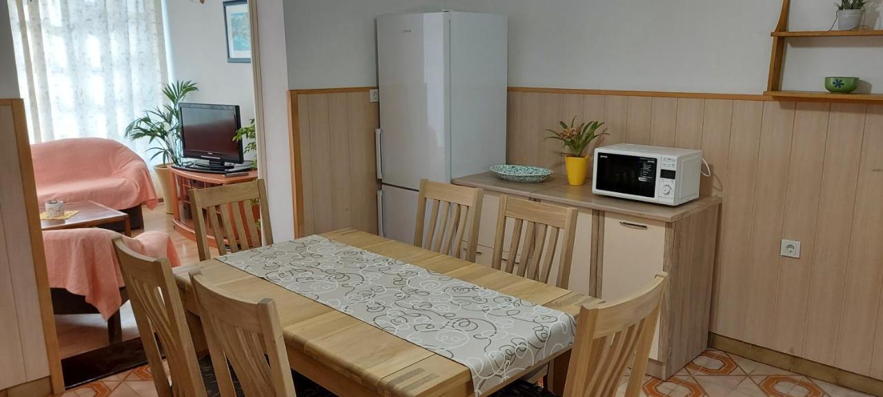 Apartmani Sladana Kampor Екстер'єр фото